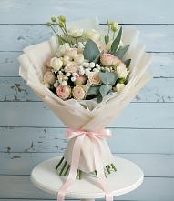 Букет цветов из:  Розы и Лизиантусы #REPLACE_PRED# Шарахалсуне