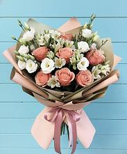 Букет цветов из:  Розы, Альстромерии и Лизиантусы в Шарахалсуне