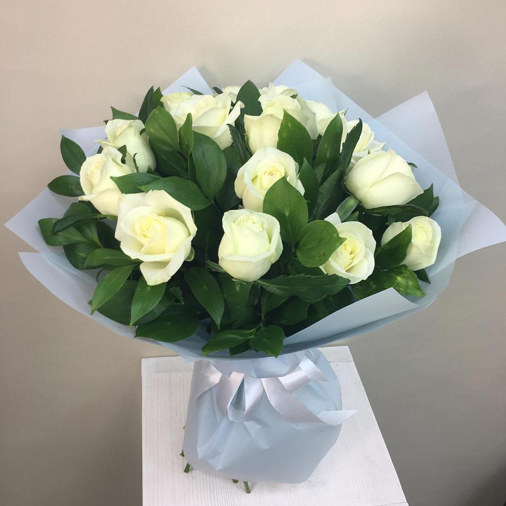 Букет 15 Белых роз Проуд в Шарахалсуне