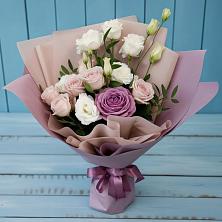 Букет цветов из:  Розы и Лизиантусы в Шарахалсуне