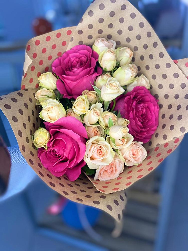 Букет цветов из: Розы в Шарахалсуне