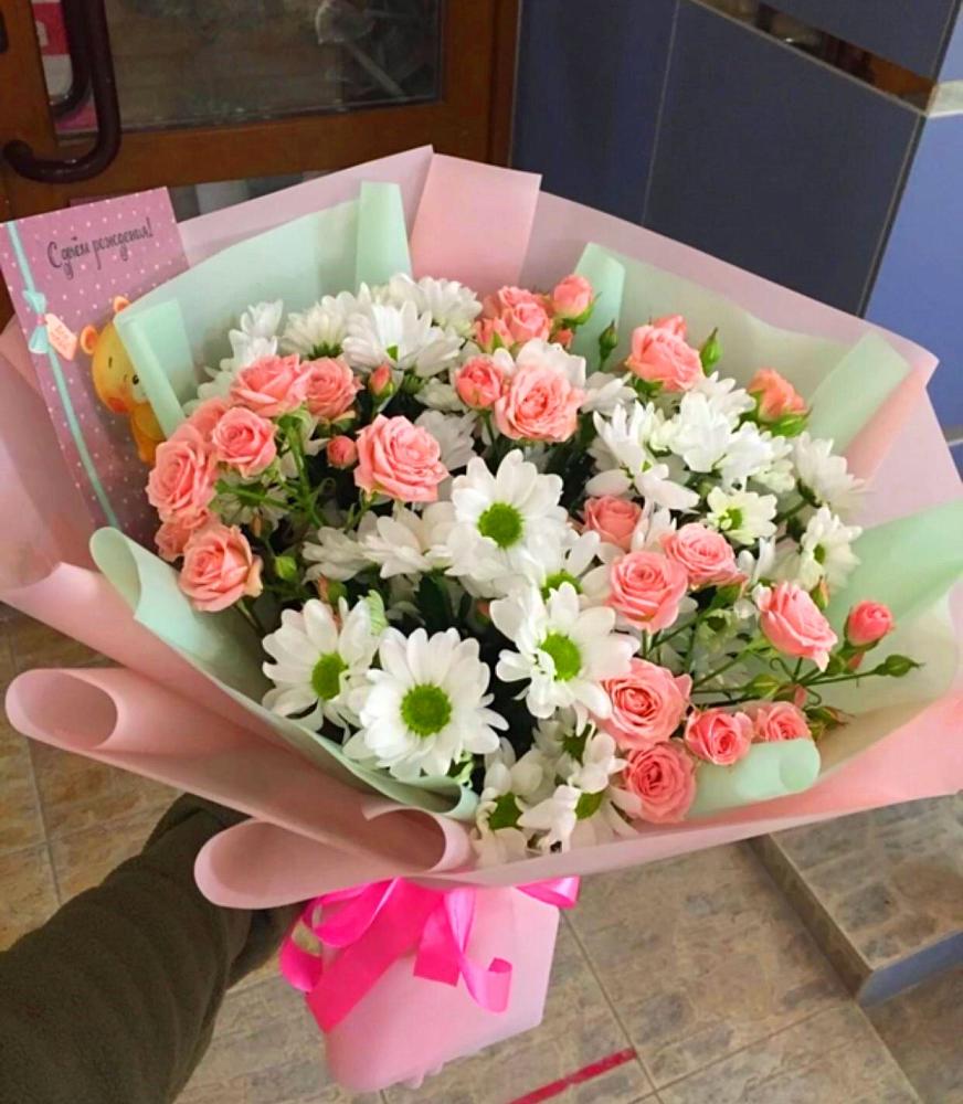 Букет цветов из: Розы и Хризантемы в Шарахалсуне