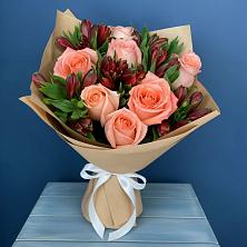 Букет цветов из:  Розы и Альстромерии в Шарахалсуне