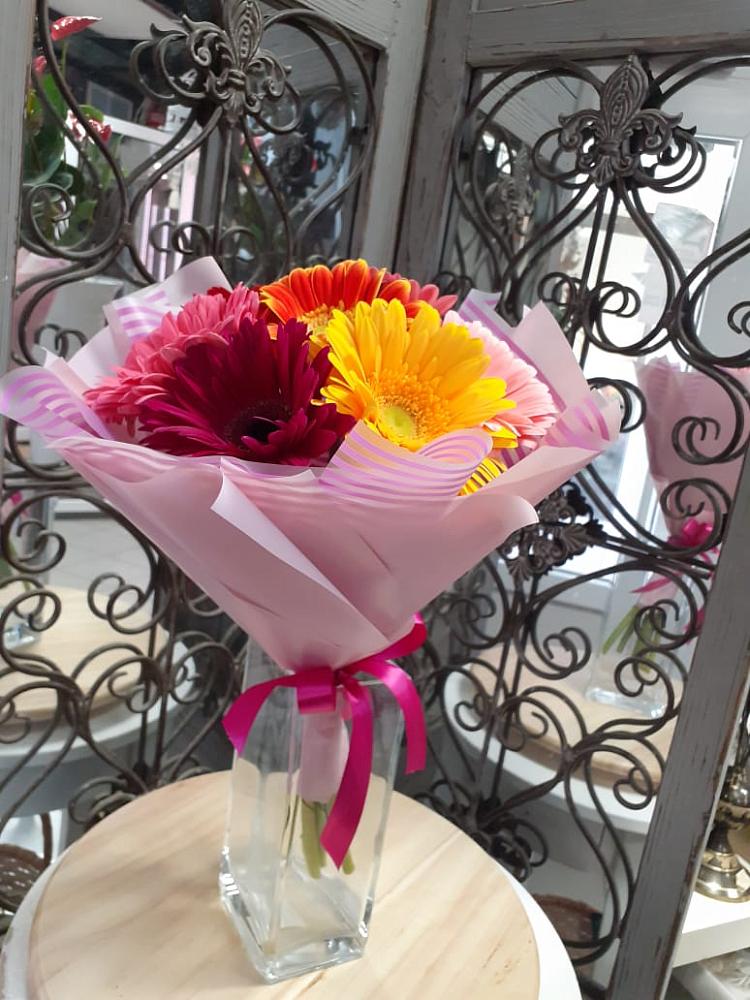 Букет цветов из: Герберы в Шарахалсуне