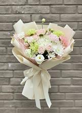 Букет цветов из:  Гвоздики, Розы, Лизиантусы и Хризантемы в Шарахалсуне