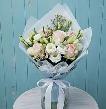 Букет цветов из:  Розы и Лизиантусы в Шарахалсуне