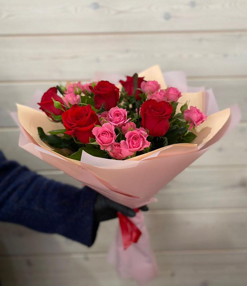 Букет цветов из: Розы в Шарахалсуне