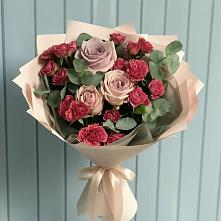 Букет цветов из:  Гвоздики и Розы в Шарахалсуне