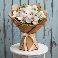 Букет цветов из:  Орхидеи и Розы в Шарахалсуне