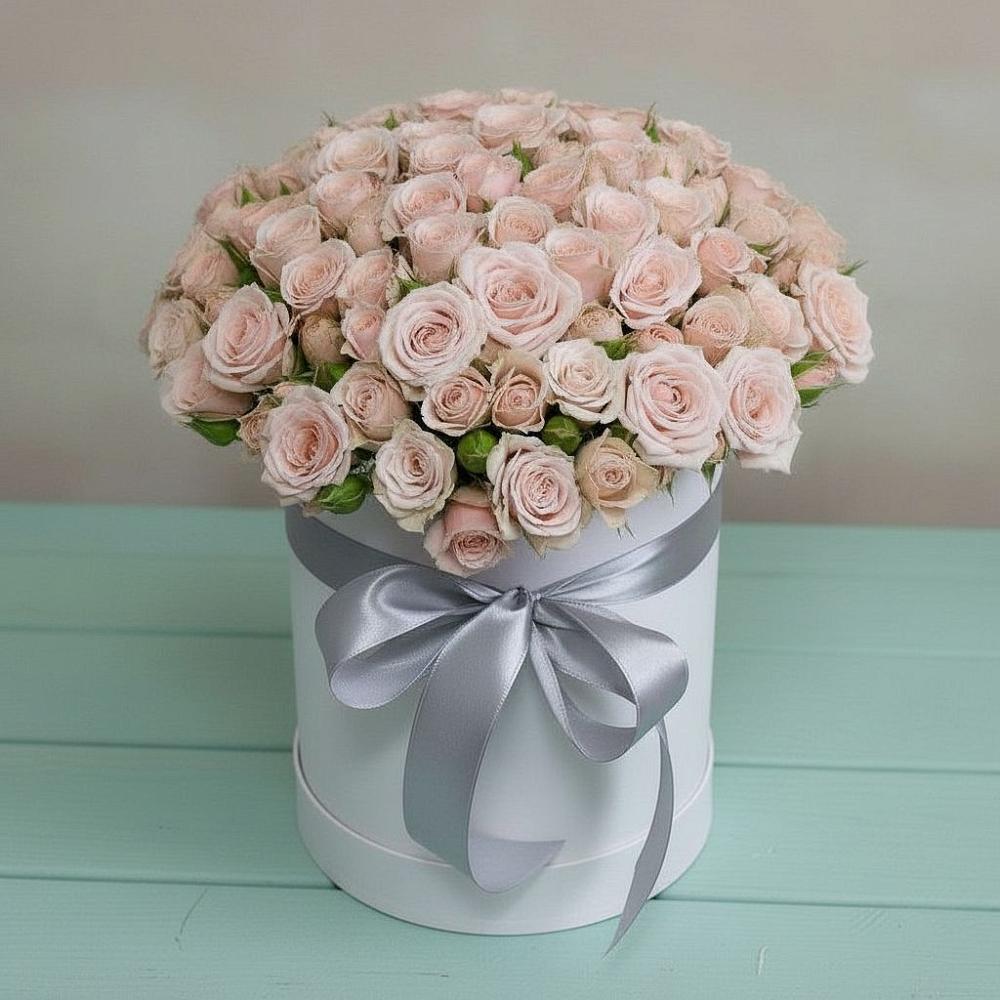 Цветочная композиция из Розы в шляпной коробке в Шарахалсуне